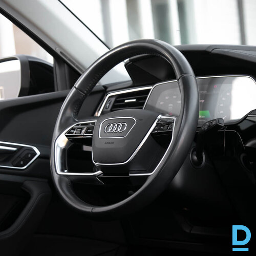 Pārdod Audi E-tron, 50 Quattro, Black Edition, 2020
