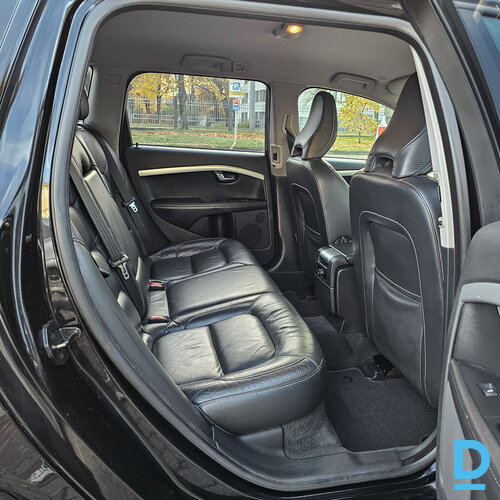 Pārdod Volvo V70 2.0d, 2013