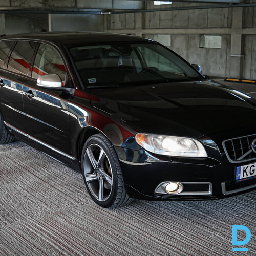 Pārdod Volvo V70 2.0d, 2013