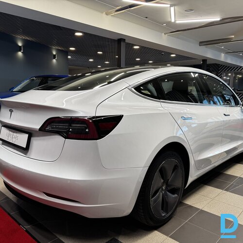 Pārdod Tesla Model 3 Standard Range Plus, 2019