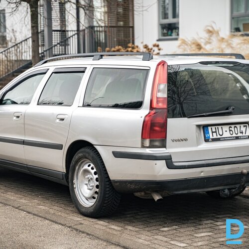 Pārdod Volvo V70 2.4d, 2001