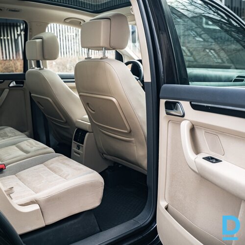 Pārdod Volkswagen Touran 2.0d, 2014