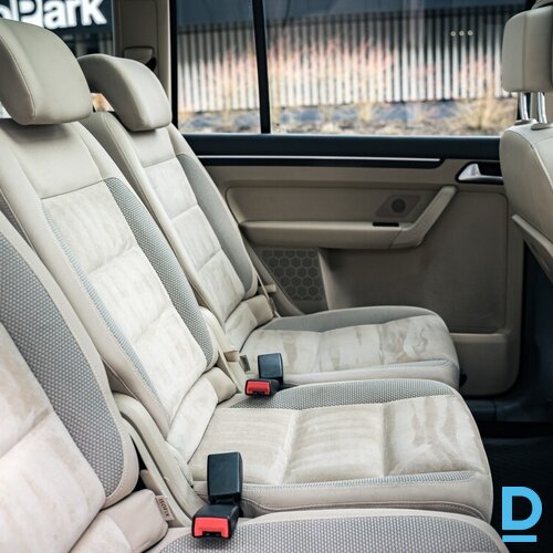 Pārdod Volkswagen Touran 2.0d, 2014