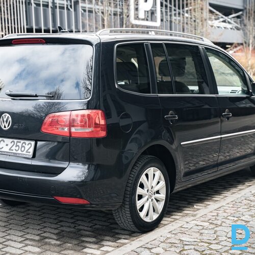 Pārdod Volkswagen Touran 2.0d, 2014