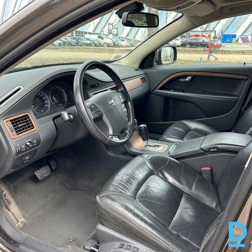 Pārdod Volvo XC70 2.4d, 2008