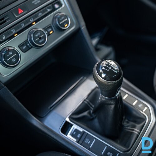 Pārdod Volkswagen Golf Sportsvan 1.6d, 2015 Pārdod Volkswagen Golf Sportsvan 1.6d, 2015