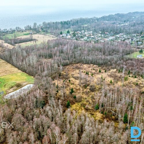 Pārdošanā zemes gabals Skultes pagastā, netālu no jūras. • Ir iespējama sadale līdz 2500m²
