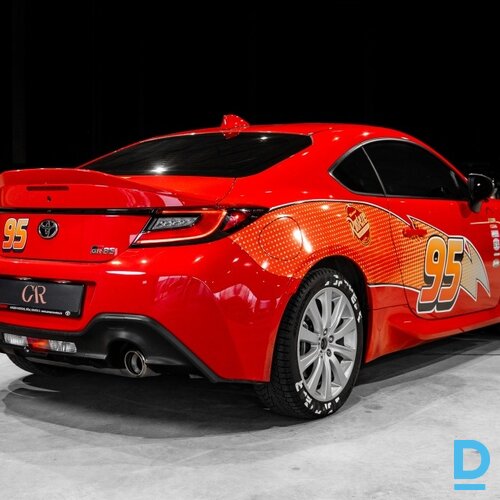 Pārdod Toyota GR86, 2023