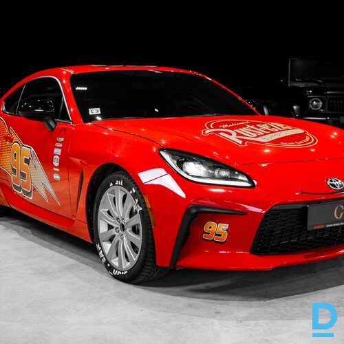 Pārdod Toyota GR86, 2023