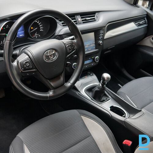 Pārdod Toyota Avensis 1.6d, 2016 Pārdod Toyota Avensis 1.6d, 2016