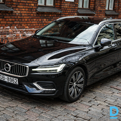 Pārdod Volvo V60 2.0d, 2020
