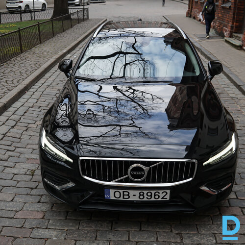 Pārdod Volvo V60 2.0d, 2020