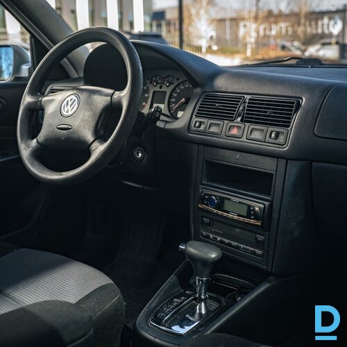 Pārdod Volkswagen Golf 4 1.6i, 2001
