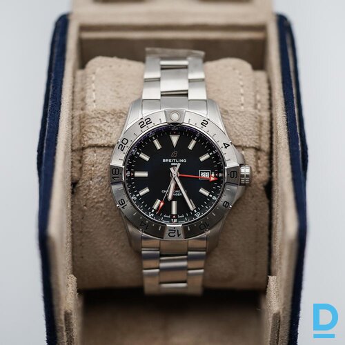 Pārdod Breitling Avenger GMT 44 Pārdod Breitling Avenger GMT 44
