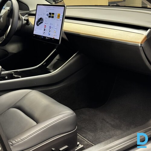 Pārdod Tesla Model 3 Standard Range Plus, 2019
