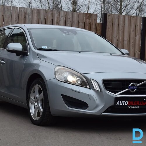 Pārdod Volvo V60 2.0D, 2010 Pārdod Volvo V60 2.0D, 2010