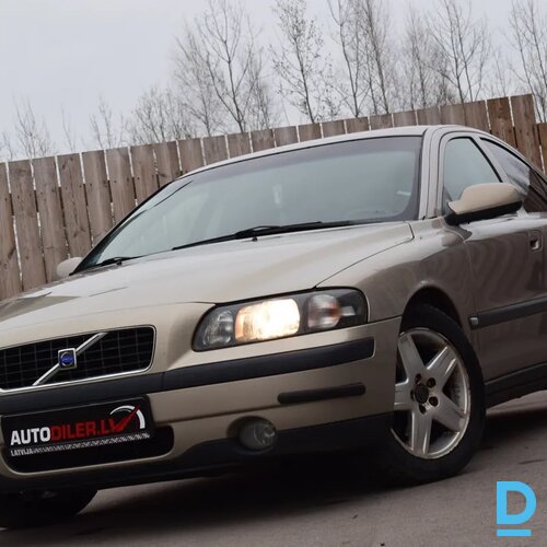 Pārdod Volvo S60 2.0D, 2003
