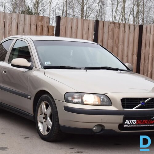 Pārdod Volvo S60 2.0D, 2003