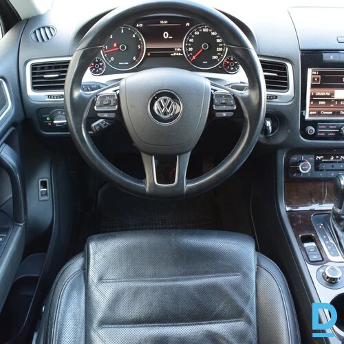 Pārdod Volkswagen Touareg 3.0D, 2011