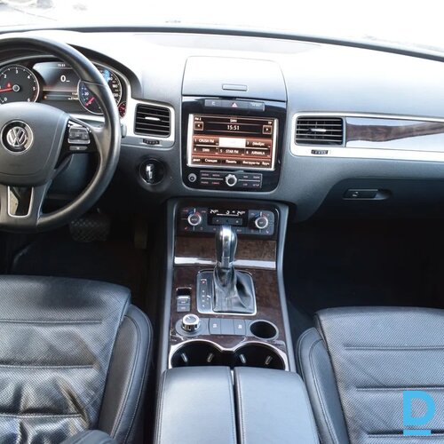 Pārdod Volkswagen Touareg 3.0D, 2011