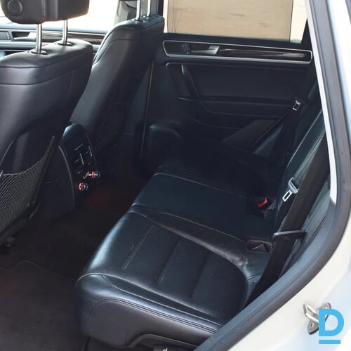Pārdod Volkswagen Touareg 3.0D, 2011