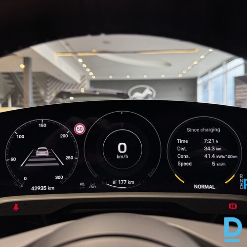 Pārdod Porsche Taycan 320kw/435zs, 2022