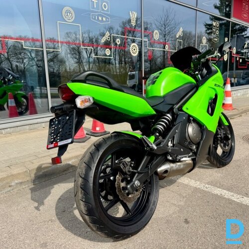 Pārdod Kawasaki ER6F ABS motociklu, 650 cm³, 2023