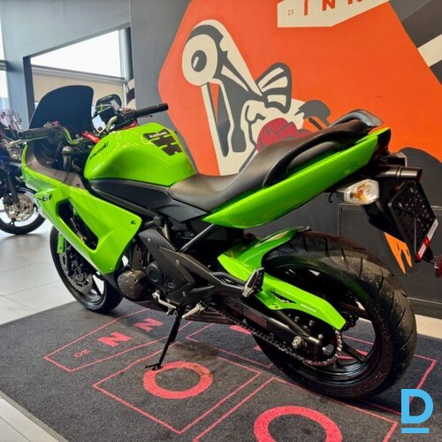 Pārdod Kawasaki ER6F ABS motociklu, 650 cm³, 2023