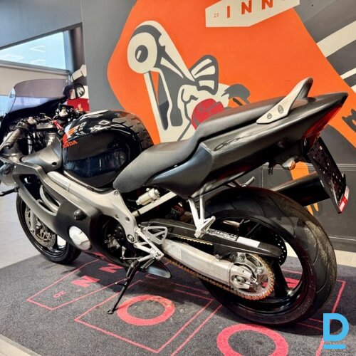 Pārdod Honda Cbr600 motociklu, 600 cm3, 2000
