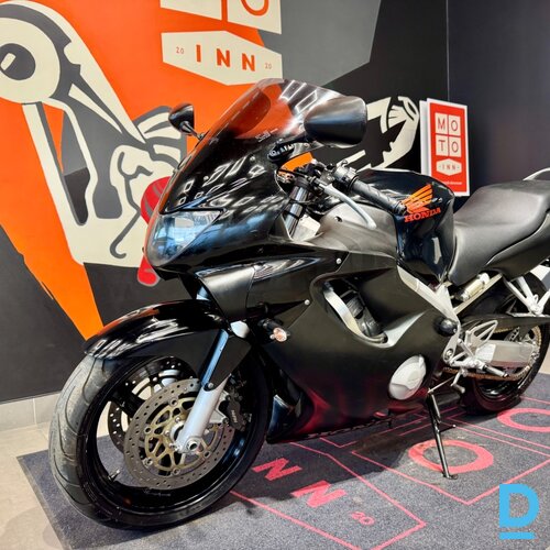Pārdod Honda Cbr600 motociklu, 600 cm3, 2000 Pārdod Honda Cbr600 motociklu, 600 cm3, 2000