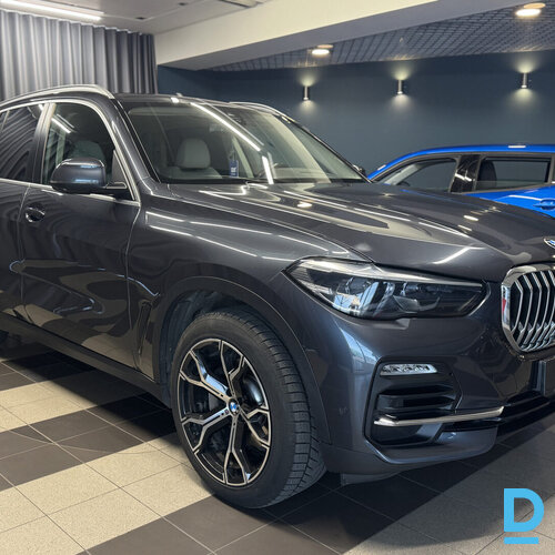 Pārdod BMW X5 3.0d, 2020