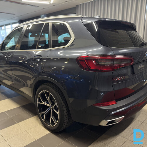 Pārdod BMW X5 3.0d, 2020