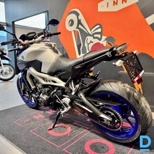 Pārdod Yamaha MT09 motociklu, 850 cm³, 2015