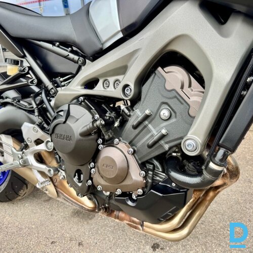Pārdod Yamaha MT09 motociklu, 850 cm³, 2015