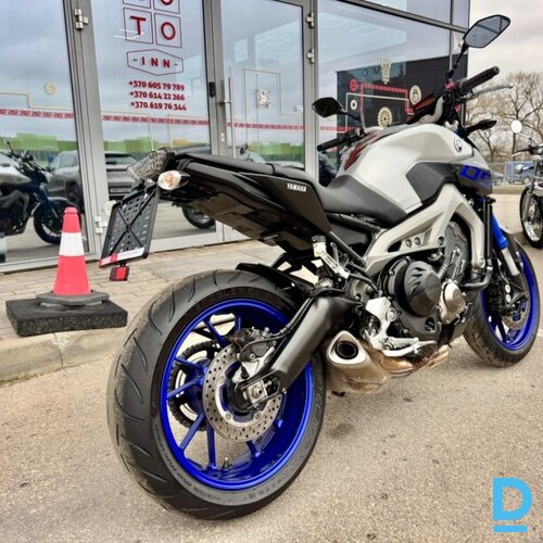 Pārdod Yamaha MT09 motociklu, 850 cm³, 2015