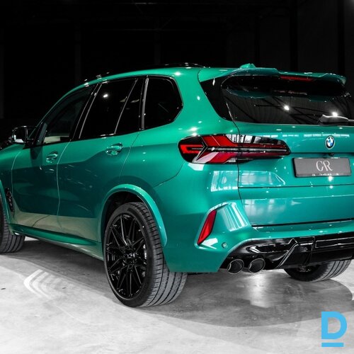 Pārdod BMW X5 M Competition, 2025