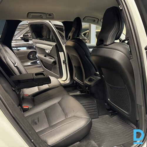 Pārdod Volvo V90 2.0 D4, 2019