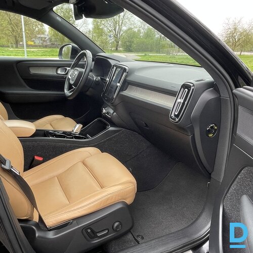 Pārdod Volvo XC40 2.0i, 2019 Pārdod Volvo XC40 2.0i, 2019