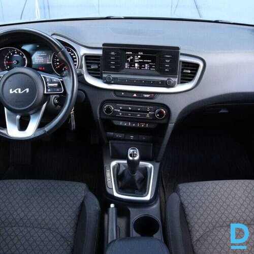 Pārdod Kia Ceed SW LX 1.0i, 2022 Pārdod Kia Ceed SW LX 1.0i, 2022