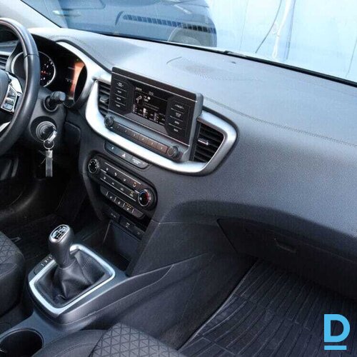 Pārdod Kia Ceed SW LX 1.0i, 2022 Pārdod Kia Ceed SW LX 1.0i, 2022