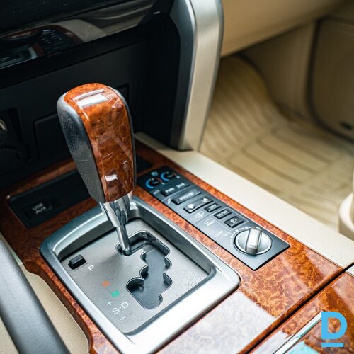 Pārdod Toyota Land Cruiser 200 4.5d, 2013