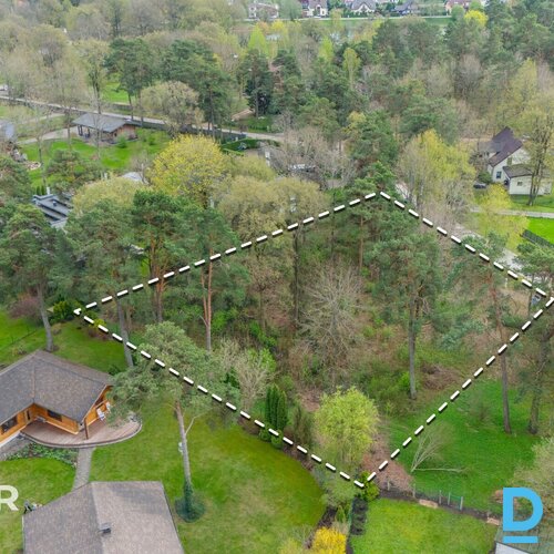 Pārdošanā līdzens 3200 m² zemes gabals ļoti ērtā vietā Ādāžos.Īpašumam izveidots