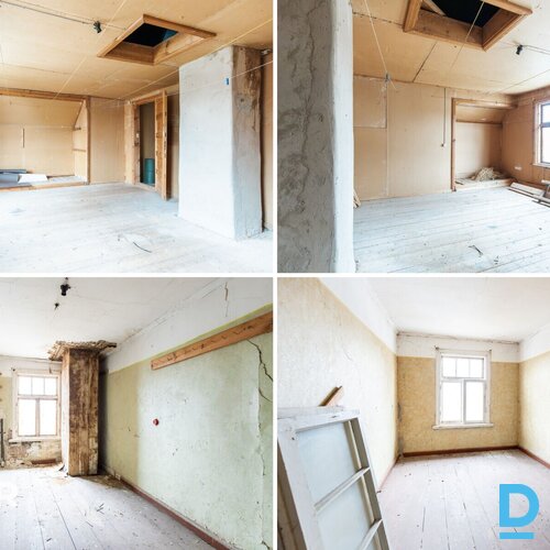 Pārdošanā 3-stāvu namīpašums ar 2600 m² zemes gabalu Mazsalacas centrā.Māja celt