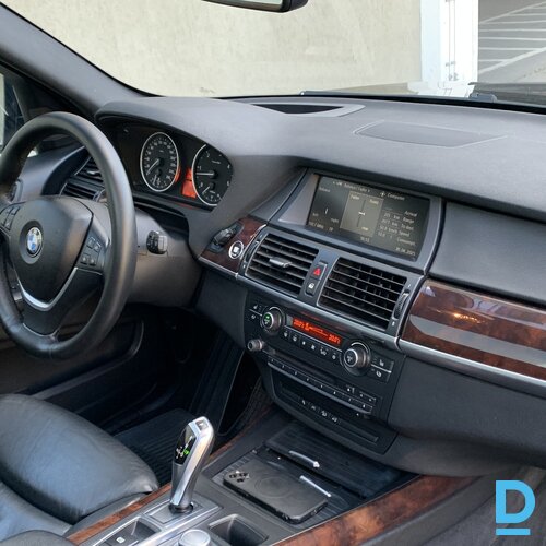 Pārdod BMW X5 3.0d, 2007