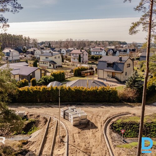 Pārdošanā 1200 m² zemes gabals sapņu privātmājas būvniecībai Piņķos.Īpašumam ir 
