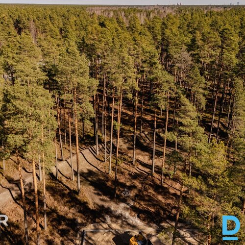 Pārdošanā 1200 m² zemes gabals sapņu privātmājas būvniecībai Piņķos.Īpašumam ir 