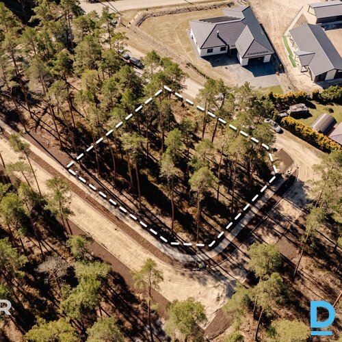 Pārdošanā 1200 m² zemes gabals sapņu privātmājas būvniecībai Piņķos.Īpašumam ir 