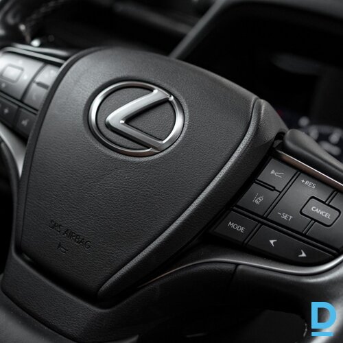 Pārdod Lexus UX 200, 2019