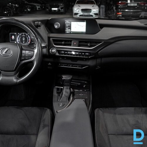 Pārdod Lexus UX 200, 2019