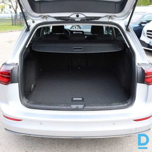 Pārdod Volkswagen Golf 8 Varinat 1.5i, 2021 Pārdod Volkswagen Golf 8 Varinat 1.5i, 2021